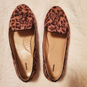 Avenue leopard print flats